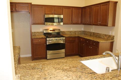 4305 E Vassar Ave, Visalia, CA 93292 photo 9