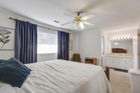 1126 E Howard Ct, Visalia, CA 93292 photo 7