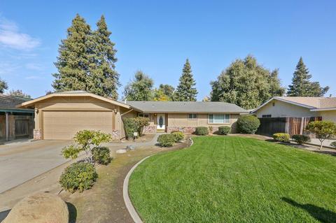 1126 E Howard Ct, Visalia, CA 93292 photo 1