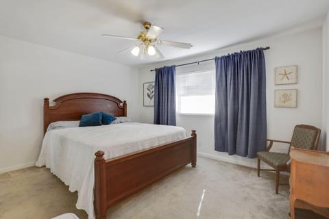 1126 E Howard Ct, Visalia, CA 93292 photo 9
