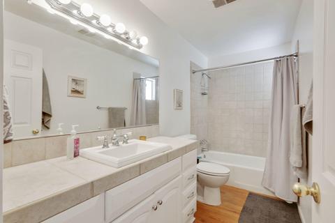 1126 E Howard Ct, Visalia, CA 93292 photo 8