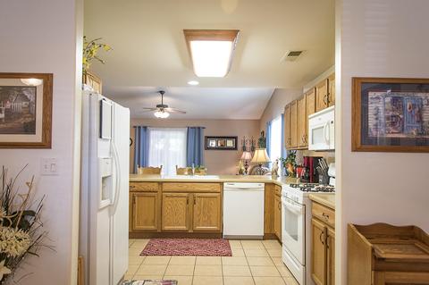 4318 E Vista Dr, Visalia, CA 93292 photo 6