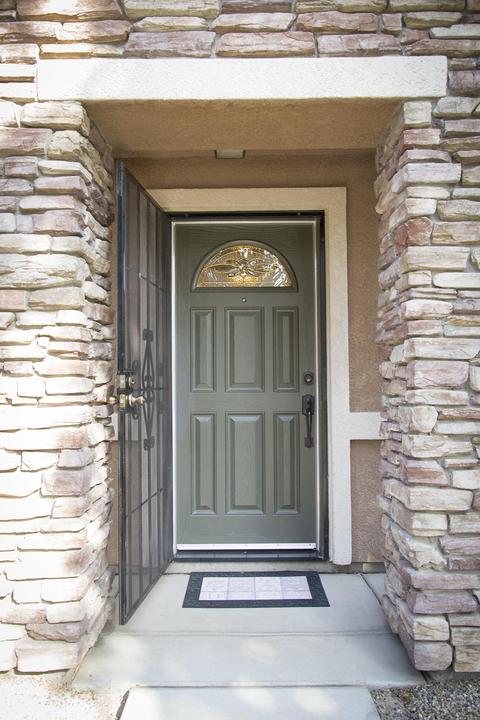 4318 E Vista Dr, Visalia, CA 93292 photo 2