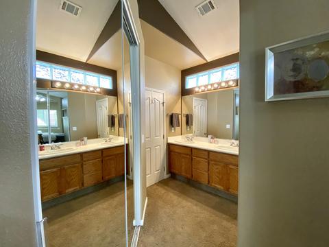 1601 E La Vida Ct, Visalia, CA 93292 photo 15
