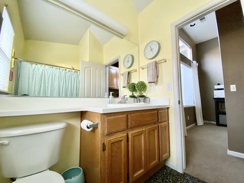 1601 E La Vida Ct, Visalia, CA 93292 photo 10