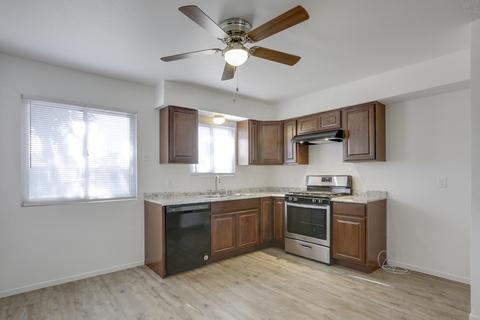 608 Davis St, Exeter, CA 93221 photo 7