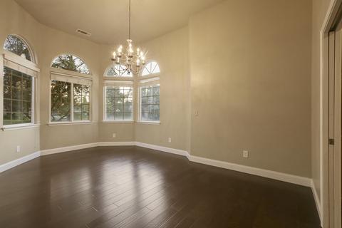 2002 E Parkview, Visalia, CA 93292 photo 13