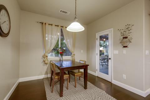 2002 E Parkview, Visalia, CA 93292 photo 18