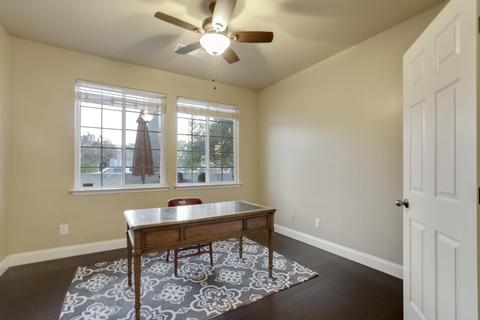 2002 E Parkview, Visalia, CA 93292 photo 20