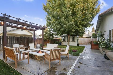 2002 E Parkview, Visalia, CA 93292 photo 36