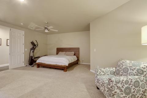 2002 E Parkview, Visalia, CA 93292 photo 25