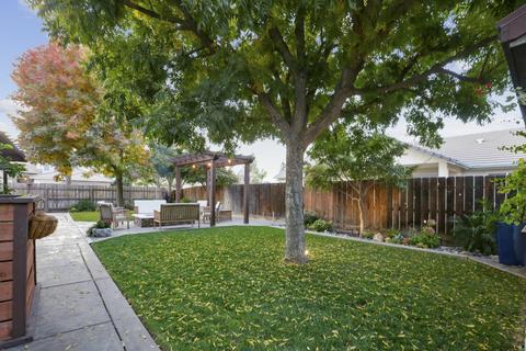 2002 E Parkview, Visalia, CA 93292 photo 40