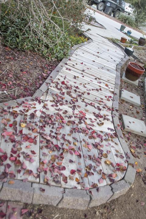 4004 E Stapp Ct, Visalia, CA 93292 photo 3