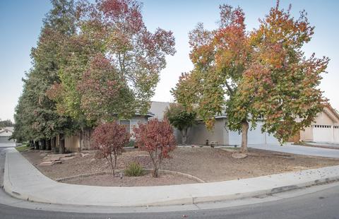 4004 E Stapp Ct, Visalia, CA 93292 photo 1