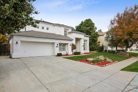 650 Avalon Dr, Lemoore, CA 93245 photo 4