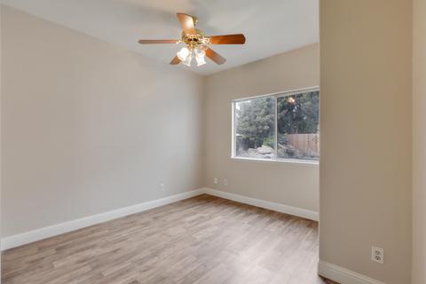 650 Avalon Dr, Lemoore, CA 93245 photo 20