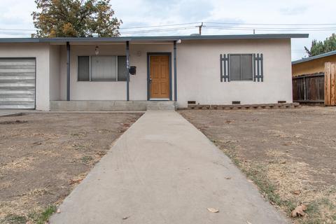 636 E Cypress Ave, Visalia, CA 93292 photo 4