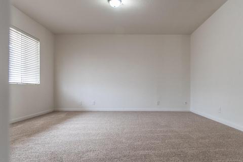 636 E Cypress Ave, Visalia, CA 93292 photo 9