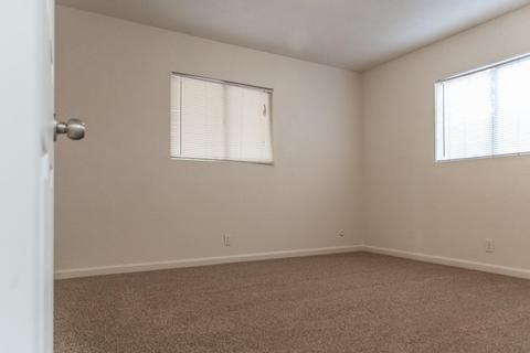 636 E Cypress Ave, Visalia, CA 93292 photo 20