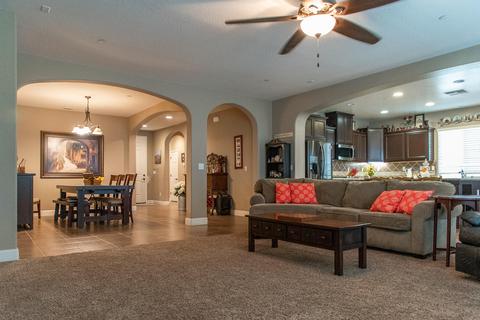 186 Nelson St, Tulare, CA 93274 photo 12