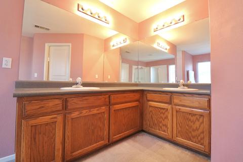 2207 E La Vida Ave, Visalia, CA 93292 photo 31