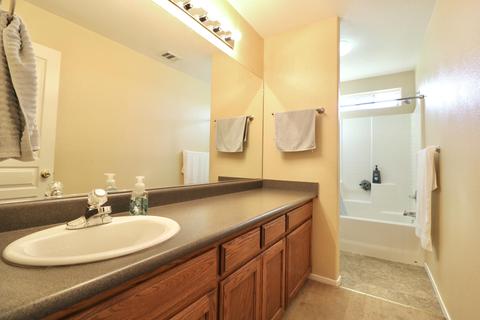 2207 E La Vida Ave, Visalia, CA 93292 photo 27