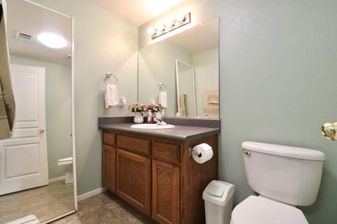 2207 E La Vida Ave, Visalia, CA 93292 photo 17