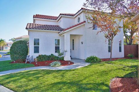 259 Lake Dr, Lemoore, CA 93245 photo 1