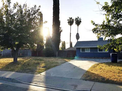 985 Linda Ln, Lemoore, CA 93245 photo 3