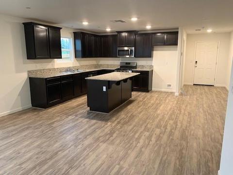424 E Dove Ave, Visalia, CA 93291 photo 6