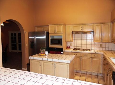 1832 S Peppertree St, Visalia, CA 93277 photo 8