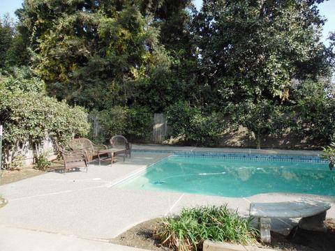 1832 S Peppertree St, Visalia, CA 93277 photo 4