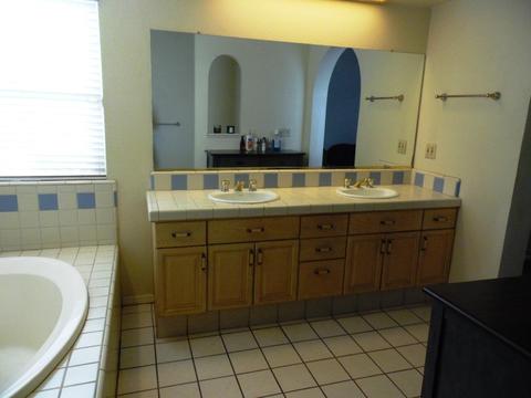 1832 S Peppertree St, Visalia, CA 93277 photo 20