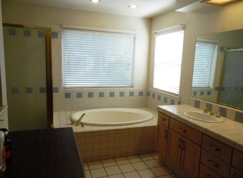 1832 S Peppertree St, Visalia, CA 93277 photo 17