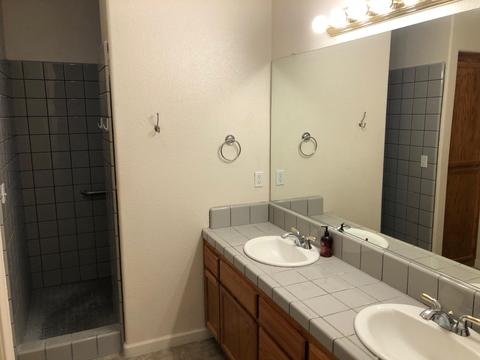 1987 E Bridger Ave, Tulare, CA 93274 photo 44