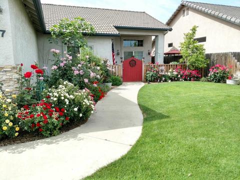 1987 E Bridger Ave, Tulare, CA 93274 photo 4