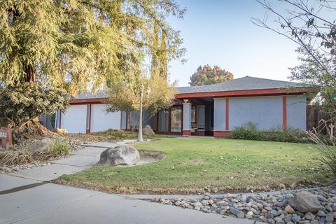1143 E Rose Ave, Visalia, CA 93292 photo 2
