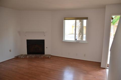 232 N Lemoore Ave #19, Lemoore, CA 93245 photo 3