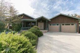 409 E Cherry Ct, Visalia, CA 93277 photo 1