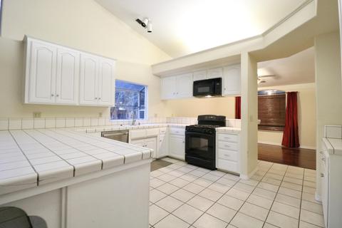 2322 Murray Ct, Visalia, CA 93292 photo 17