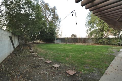 2322 Murray Ct, Visalia, CA 93292 photo 3