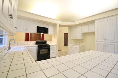 2322 Murray Ct, Visalia, CA 93292 photo 16