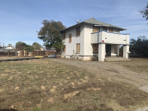 1365 E Whittaker Way, Dinuba, CA 93618 photo 1