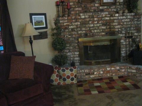 1457 Kaweah Dr, Tulare, CA 93274 photo 5