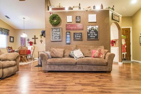 1803 E Independence Ave, Tulare, CA 93274 photo 11