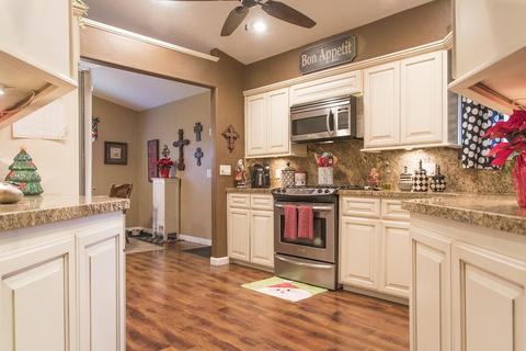 1803 E Independence Ave, Tulare, CA 93274 photo 12