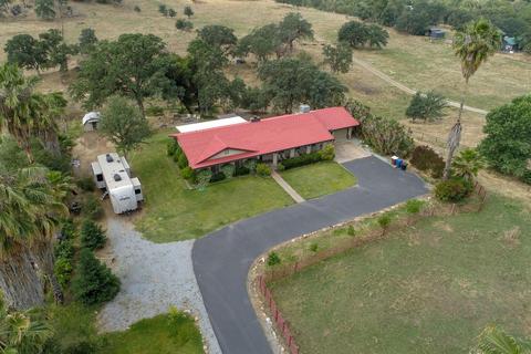40718 Old Three Rivers Rd, Three Rivers, CA 93271 photo 2