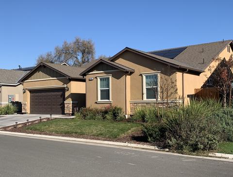 1685 Softwind Dr, Tulare, CA 93274 photo 3