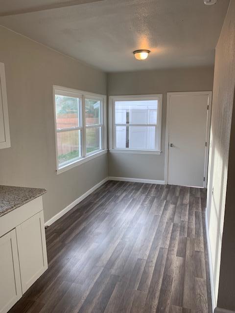 673 E Kern, Tulare, CA 93274 photo 9