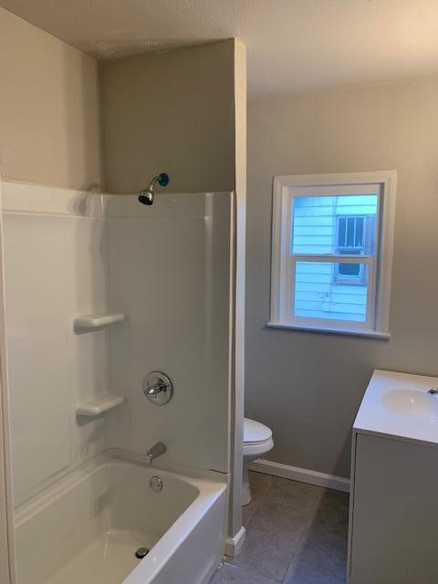 673 E Kern, Tulare, CA 93274 photo 12